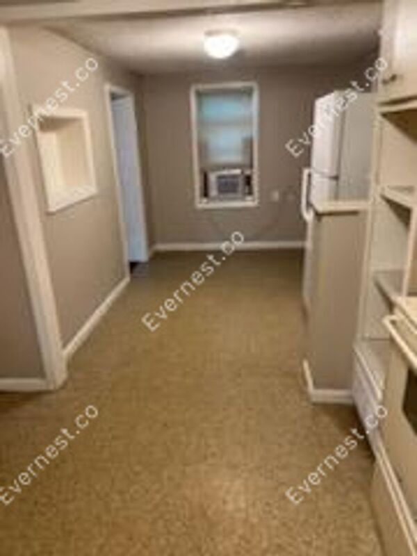 Building Photo - 808 N Emery St