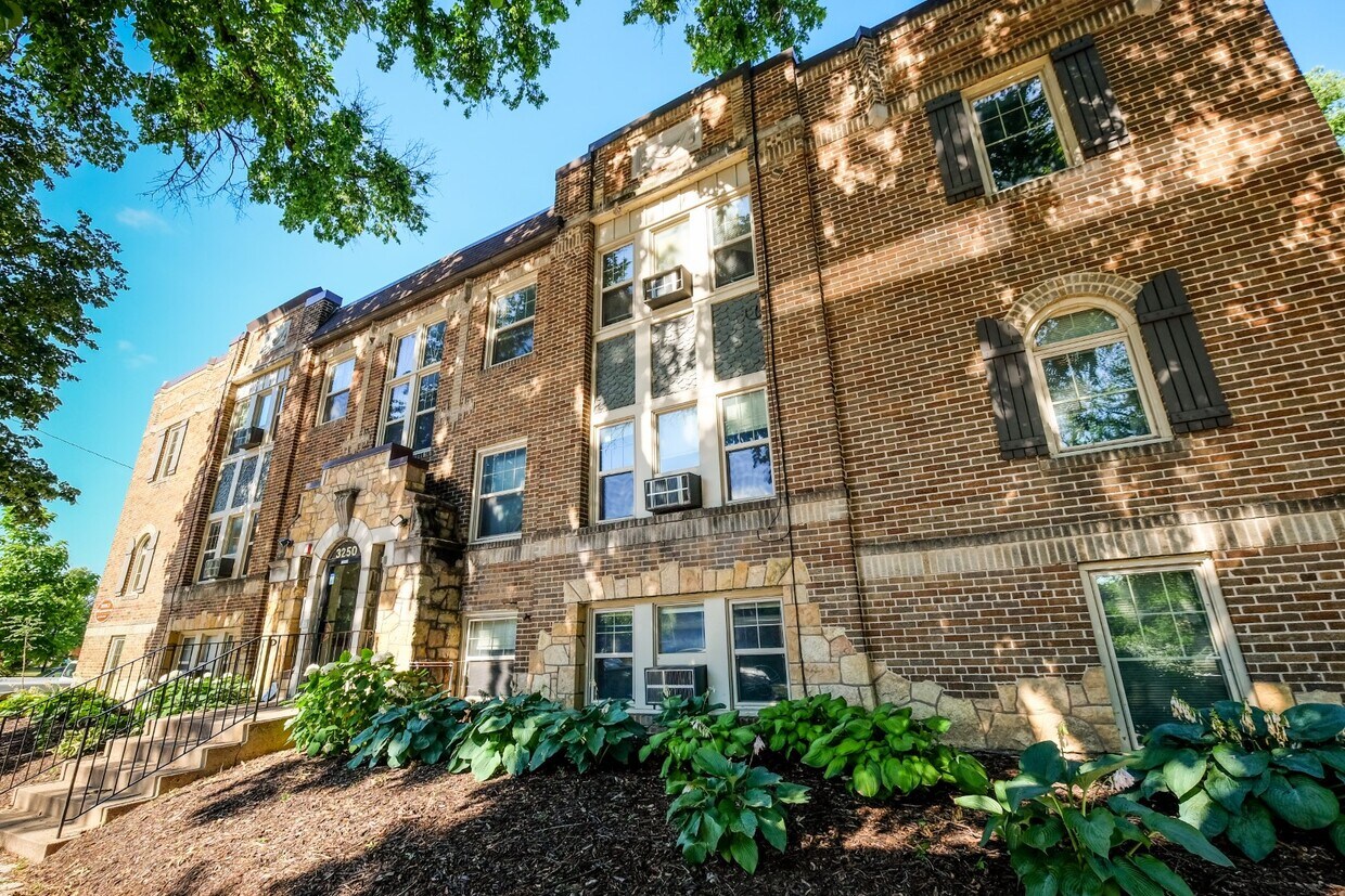 Garfield Avenue Apartments Apartments in Minneapolis, MN