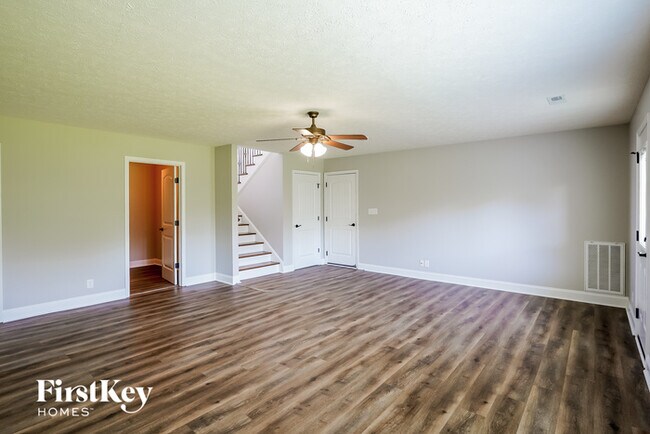 Building Photo - 3717 Windhaven Ct