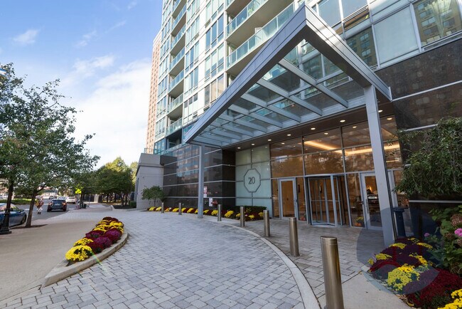Foto del edificio - 20 Newport Pky