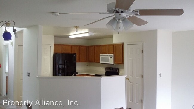 Building Photo - 3 br, 2.5 bath House - 1254 S. Zeno Way #B