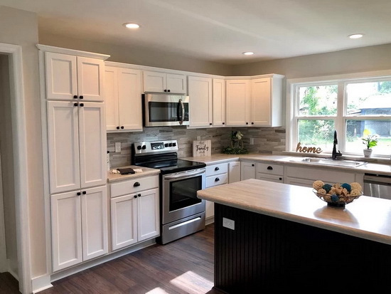 Kitchen - 214 Rochelle Dr