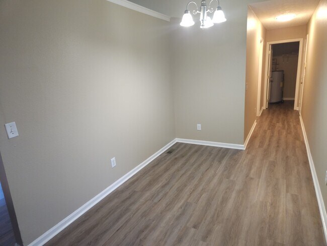 Building Photo - 1730 Norton Ct