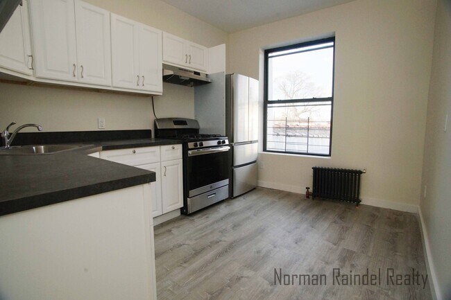 Building Photo - 157-17 Rockaway Blvd
