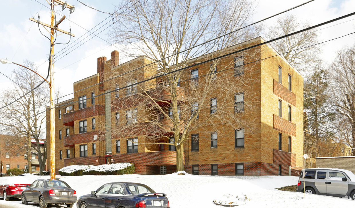 Primary Photo - College Manor Apartments