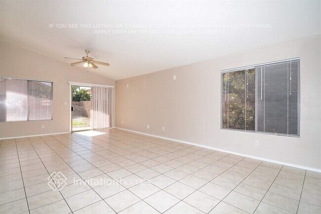 Foto del edificio - 8751 W Adam Ave
