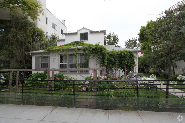 Foto del edificio - 828 3rd St
