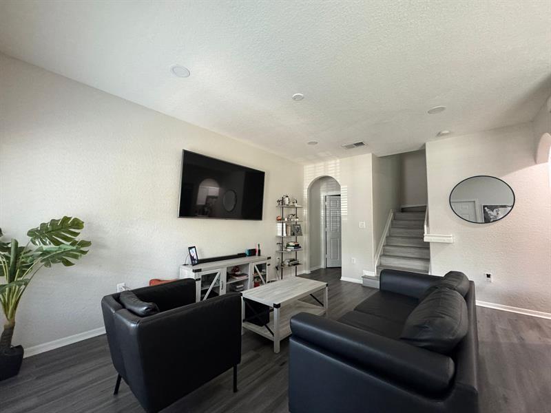 Foto principal - 107 Monterey Bay Dr