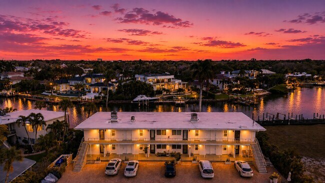 Foto del edificio - 1550 Gulf Shore Blvd N