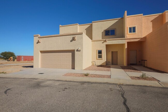 Foto del edificio - 18825 S Mayford Ave