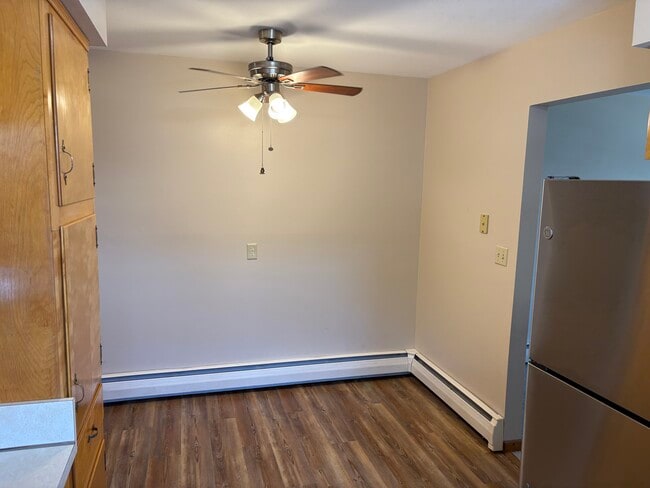 Building Photo - 77 Heald St