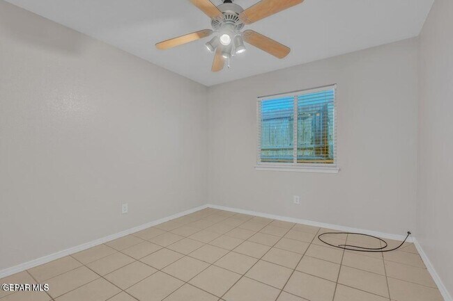 Foto del edificio - 12255 Via Del Rio