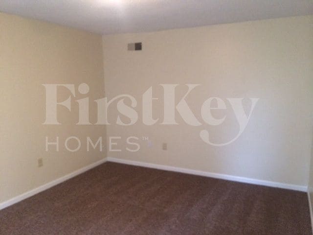 Building Photo - 5139 Longmeadow Cove