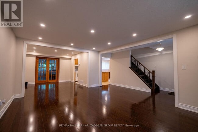 Building Photo - 22 Silver Aspen Dr