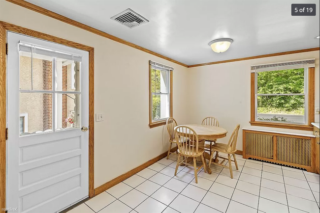 Building Photo - 3 br, 1 bath House - 79 Bible St 1st Floor