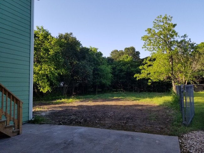 Back Yard - 1008 E 49th St