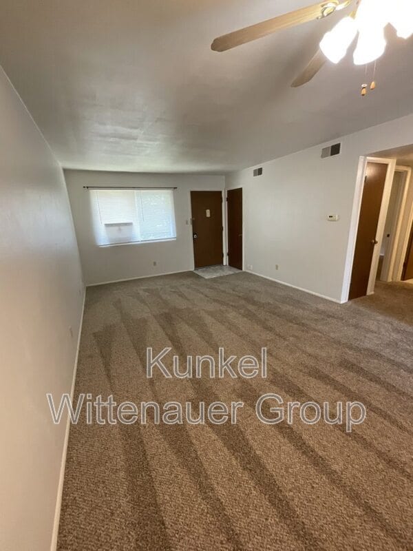 Foto del edificio - 900 8th St