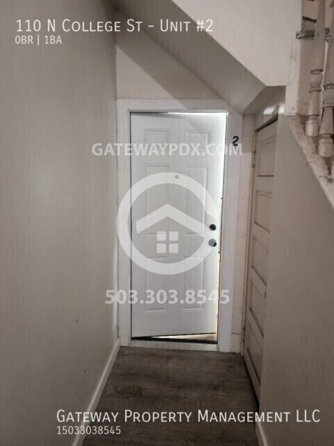 Building Photo - 110 N College St