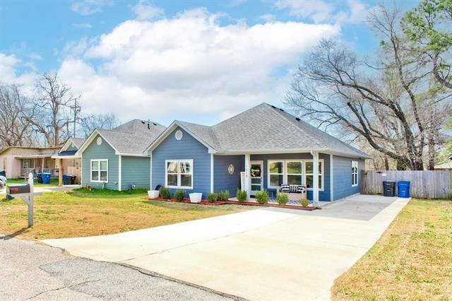 Building Photo - 1018 Chase St