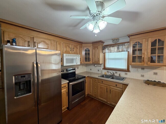 Foto del edificio - 108 Golden Hill St