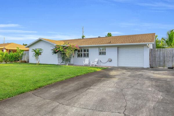 Building Photo - 102 Pineview Rd