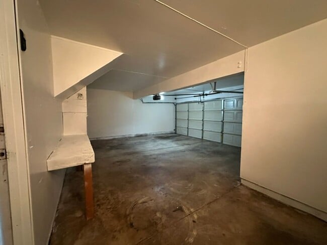 Building Photo - 1468 E D St