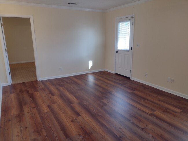 Building Photo - 1166 Peachtree Street, Unit 7