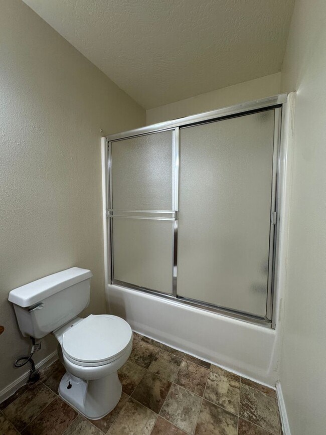 Foto del edificio - (SAM 15) 3 bedroom and 1.5 Bathroom duplex