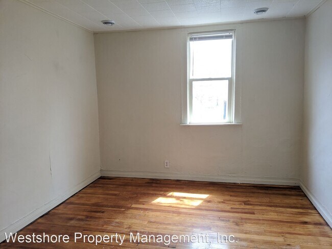 Building Photo - 523 W Grand Ave