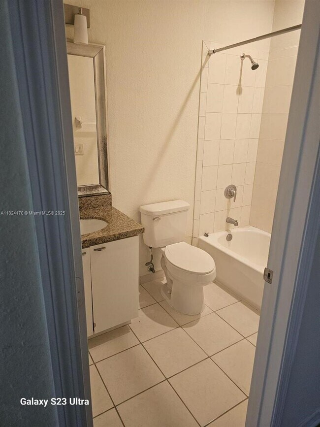 Foto del edificio - 10902 NW 83rd St