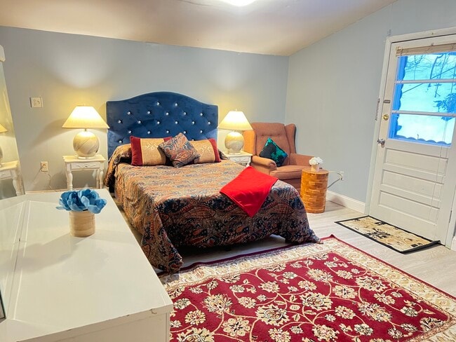 Building Photo - 85 Mill St