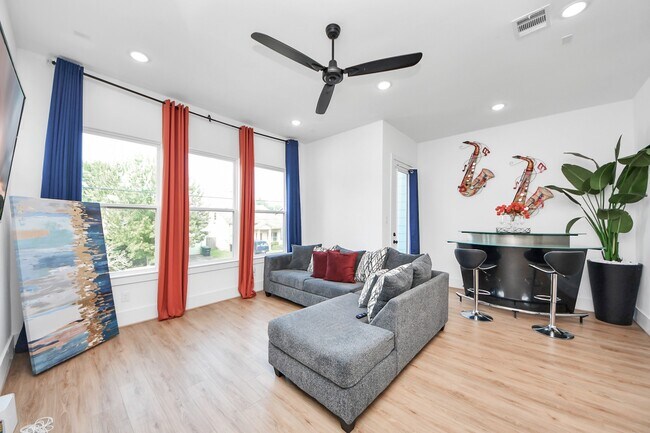 Foto del edificio - 4806 Cochran St