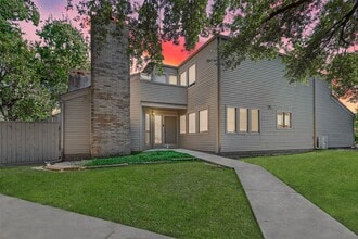 Building Photo - 1422 Chardonnay Dr