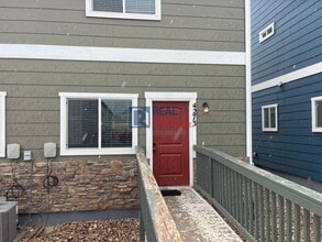 Building Photo - 4273 Perryville Pt