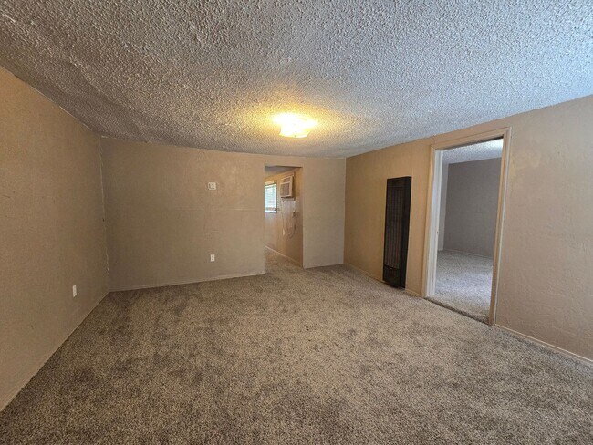 Building Photo - 3 bedroom in Tecumseh
