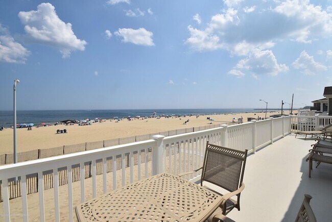 Building Photo - 233 Beach Front