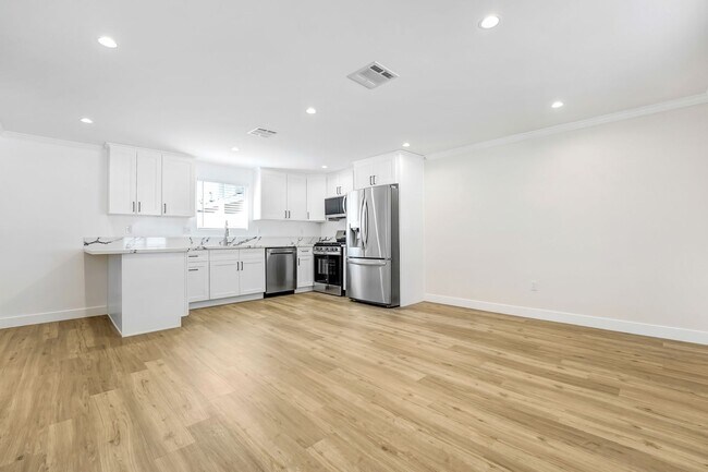 Foto del edificio - Prime Sylmar 2/2 brand new home