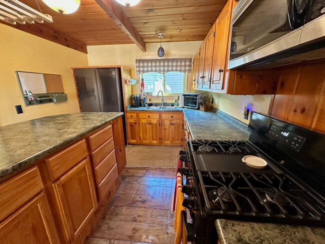 Building Photo - 107 Franklin St