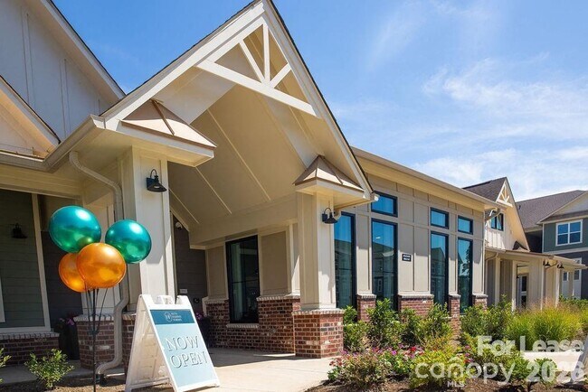 Building Photo - 102 Kennedy Rdg Wy