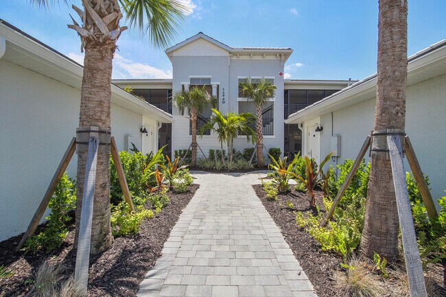 Foto del edificio - 15940 Grassland Ln