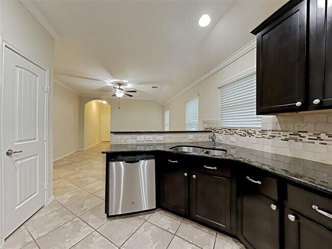 Building Photo - 1607 Hickory Burl Ln