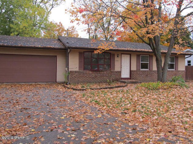 Primary Photo - 2125 Brook Dr