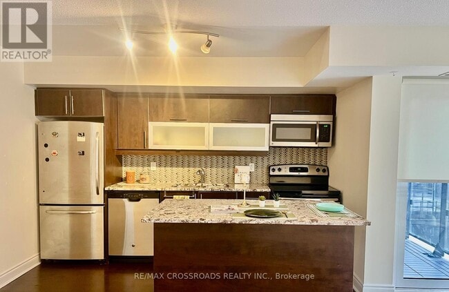 Building Photo - 28 Ted Rogers Way