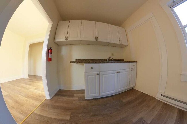 Kitchen - 6 Heckman St