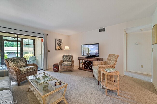Foto del edificio - 6146 Whiskey Creek Dr