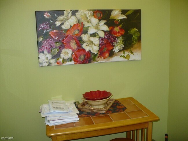 Foto del edificio - 1424 Woodbridge Rd