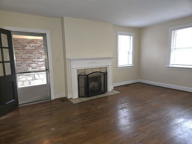 Photo - Beautiful Meadowthorpe Subdivision!   251120 House