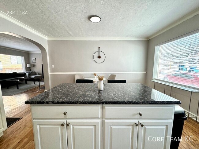Foto del edificio - 4511 Roanoke Pkwy