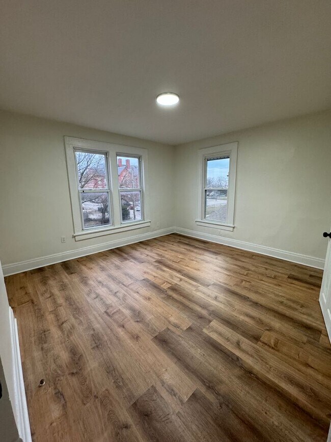 Foto del edificio - 284 E Hudson St
