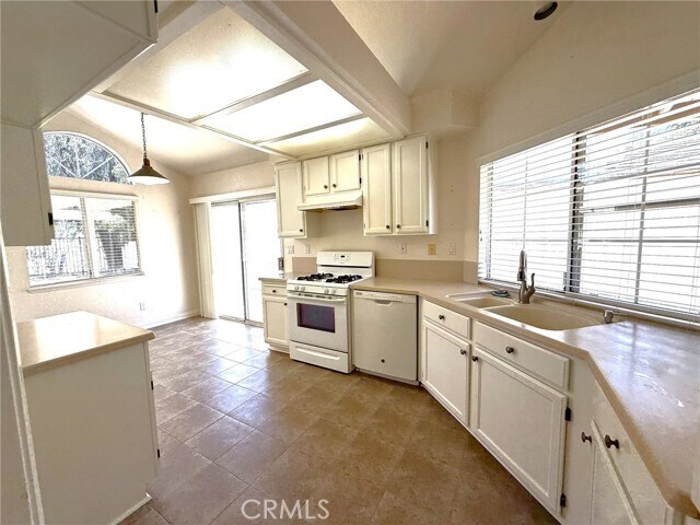 Foto del edificio - 42140 Teatree Ct
